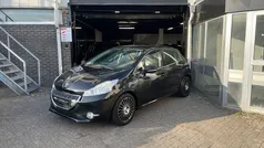 Zwart Gebruikt 2012 Peugeot 208 Allure Hatchback | € 4.499 (Goede deal)