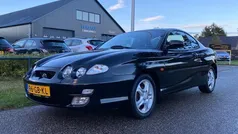 Zwart, metallic lak Gebruikt 2000 Hyundai Coupé Coupé | € 2.899