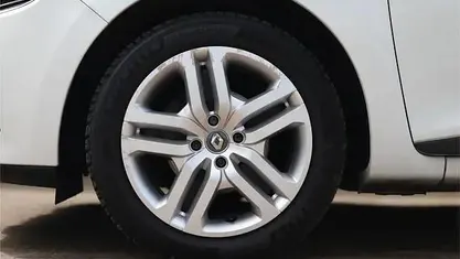 Wit Occasion 2017 Renault Clio GrandTour Zen Stationwagen | € 5.895 (Eerlijke prijs)