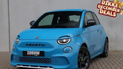 Blauw Nieuw 2025 Abarth 500e Hatchback | € 37.450 (Eerlijke prijs)
