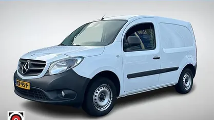 Wit Occasion 2021 Mercedes Citan 109 Van | € 6.450 (Goede deal)