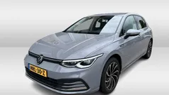 Grijs Gebruikt 2021 VW Golf VIII Style Hatchback | € 22.950 (Eerlijke prijs)