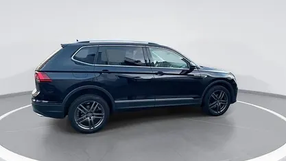 Zwart Occasion 2021 VW Tiguan Allspace Comfortline SUV | € 32.740 (Super prijs)