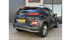 Zwart Gebruikt 2021 Hyundai Kona Comfort SUV | € 19.890 (Eerlijke prijs)