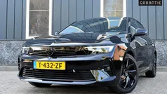 Zwart, metallic lak Gebruikt 2023 Opel Astra GS Line Hatchback | € 29.950 (Eerlijke prijs)