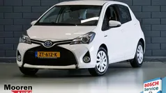 Gebruikt 2017 Toyota Yaris Hybrid Hatchback | € 13.950 (Eerlijke prijs)