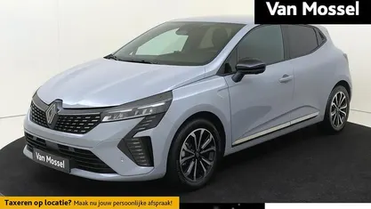 Grijs Occasion 2026 Renault Clio V Techno Hatchback | € 25.935 (Eerlijke prijs)