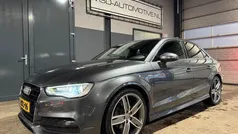 Grijs, metallic lak Gebruikt 2015 Audi A3 Ambition Sedan | € 11.949 (Goede deal)