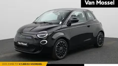 Zwart Gebruikt 2023 Fiat 500e La Prima Hatchback | € 23.400 (Eerlijke prijs)