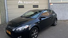 Zwart Gebruikt 2010 Kia ProCeed 2 Hatchback | € 4.450 (Eerlijke prijs)