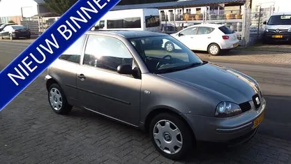 Grijs (metallic) Occasion 2002 Seat Arosa Stella Hatchback | € 1.450 (Eerlijke prijs)