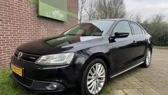 Zwart Gebruikt 2013 VW Jetta Highline Sedan | € 4.995 (Eerlijke prijs)
