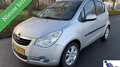 Grijs Gebruikt 2011 Opel Agila Selection Hatchback | € 3.940 (Eerlijke prijs)