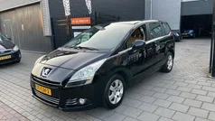 Zwart, metallic lak Gebruikt 2012 Peugeot 5008 Active MPV | € 3.499 (Eerlijke prijs)