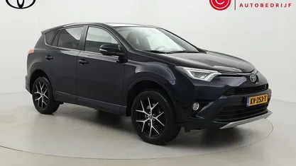 Blauw (metallic) Gebruikt 2017 Toyota RAV4 Hybrid Style SUV | € 18.999 (Eerlijke prijs)