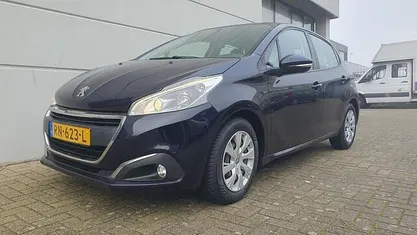 Gebruikt 2017 Peugeot 208 Hatchback | € 5.999 (Eerlijke prijs)