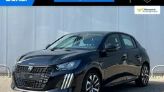 Zwart Nieuw 2025 Peugeot 208 Style Hatchback | € 21.940 (Goede deal)
