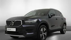 Zwart Gebruikt 2022 Volvo XC40 Inscription SUV | € 36.935 (Eerlijke prijs)