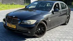Zwart Gebruikt 2007 BMW 330 Executive Sedan | € 6.295 (Eerlijke prijs)