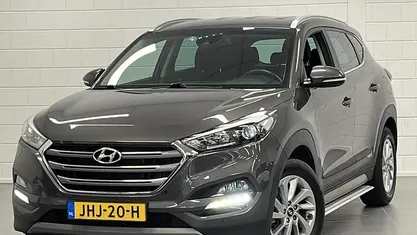 Bruin Gebruikt 2017 Hyundai Tucson Comfort SUV | € 17.725 (Eerlijke prijs)