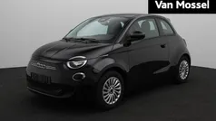 Zwart Nieuw 2025 Fiat 500e Hatchback | € 28.995 (Goede deal)