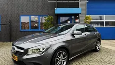 Grijs, metallic lak Gebruikt 2015 Mercedes CLA200 Shooting Brake Edition 1 Stationwagen | € 14.545 (Eerlijke prijs)