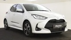 Wit Gebruikt 2024 Toyota Yaris Edition Hatchback | € 23.399 (Eerlijke prijs)