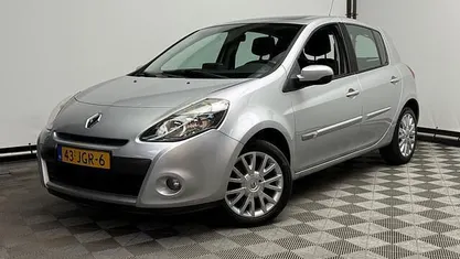 Occasion Renault Clio R.S. Dynamique 111 PK (81 kW) 2009 Zilver (metallic) Hatchback