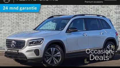Zilver, metallic lak Gebruikt 2025 Mercedes GLB180 Luxury SUV | € 48.900 (Eerlijke prijs)