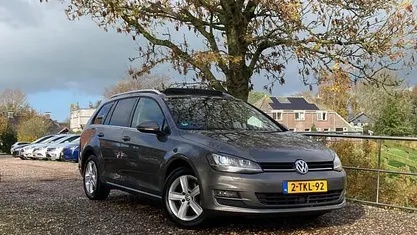 Grijs Gebruikt 2014 VW Golf VII Highline Stationwagen | € 10.975 (Eerlijke prijs)