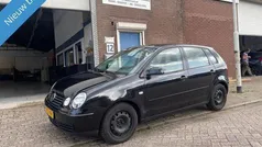 Zwart Gebruikt 2004 VW Polo Highline Hatchback | € 1.249 (Eerlijke prijs)