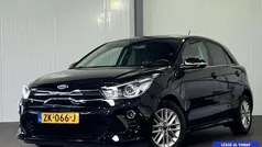 Zwart Gebruikt 2017 Kia Rio Hatchback | € 8.445 (Eerlijke prijs)