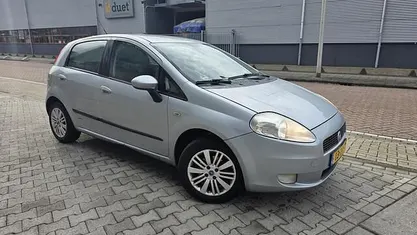 Occasion 2006 Fiat Grande Punto Hatchback | € 1.950 (Eerlijke prijs)
