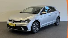 Grijs Gebruikt 2024 VW Polo Move Hatchback | € 25.290 (Eerlijke prijs)