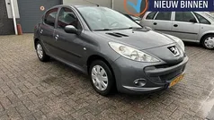 Grijs Gebruikt 2010 Peugeot 206 Hatchback | € 1.999 (Eerlijke prijs)