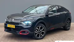 Zwart Gebruikt 2023 Citroën e-C4 Feel SUV | € 19.395 (Eerlijke prijs)