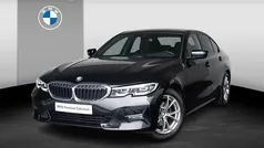 Zwart Gebruikt 2020 BMW 320 Executive Sedan | € 30.895 (Eerlijke prijs)