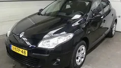 Zwart Gebruikt 2012 Renault Mégane III Authentique Hatchback | € 5.445 (Eerlijke prijs)