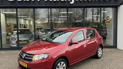Gebruikt 2013 Dacia Sandero Lauréate Hatchback | € 3.900 (Goede deal)