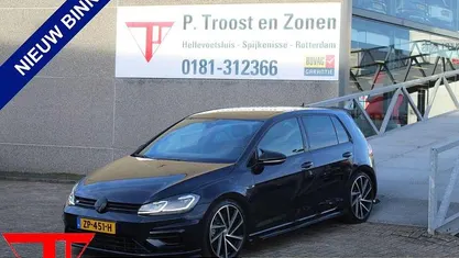 Gebruikt 2019 VW Golf VII R Hatchback | € 35.950 (Eerlijke prijs)