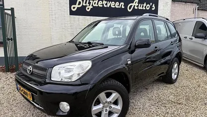Zwart Gebruikt 2005 Toyota RAV4 Sol SUV | € 5.450 (Eerlijke prijs)