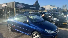 Blauw Gebruikt 2005 Peugeot 206 CC Cabriolet | € 1.999 (Eerlijke prijs)