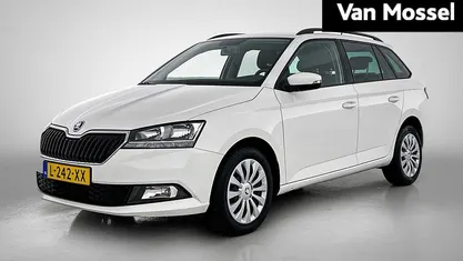 Wit Gebruikt 2021 Skoda Fabia Ambition Hatchback | € 13.944 (Eerlijke prijs)