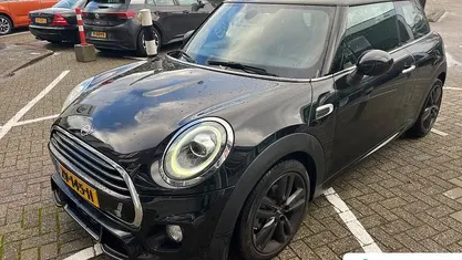 Occasion Mini Cooper 2019 Zwart Hatchback