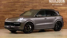 Grijs Gebruikt 2018 Porsche Cayenne Turbo Chrono SUV | € 74.740 (Super prijs)