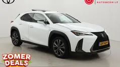 Wit Gebruikt 2020 Lexus UX 250h Sport Line SUV | € 32.999 (Goede deal)
