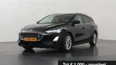 Zwart Gebruikt 2020 Ford Focus Business Edition Stationwagen | € 19.630 (Eerlijke prijs)