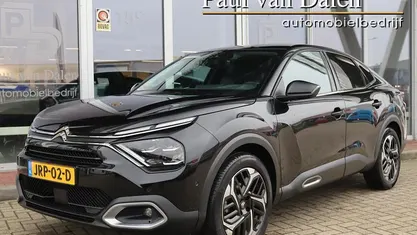 Zwart (metallic) Gebruikt 2024 Citroën C4 X Shine SUV | € 22.900 (Eerlijke prijs)