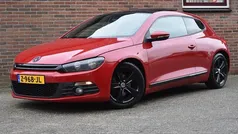 Rood (metallic) Gebruikt 2011 VW Scirocco Coupé | € 7.449 (Goede deal)
