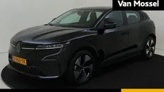 Noir etoile Gebruikt 2023 Renault Mégane Equilibre Hatchback | € 25.940 (Goede deal)